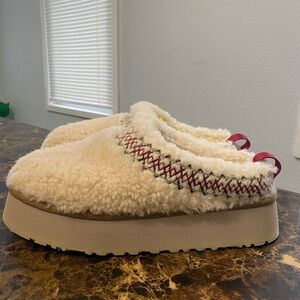 UGG Tazz Cream